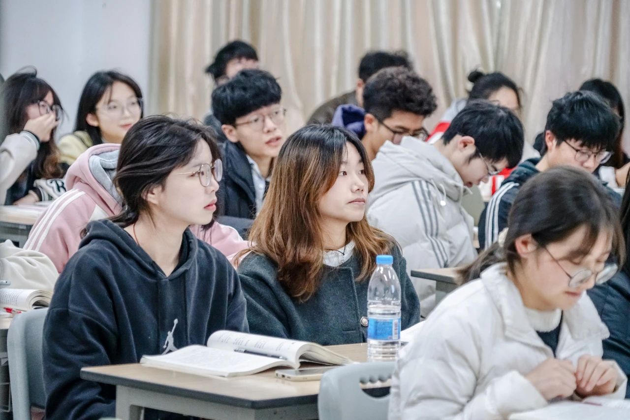 云南经济管理学院春季学期开学！ 第 5 张