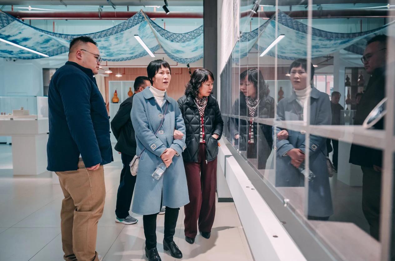 正式亮相！云经管翰文院·艺术文化产业学院揭牌成立 第 23 张