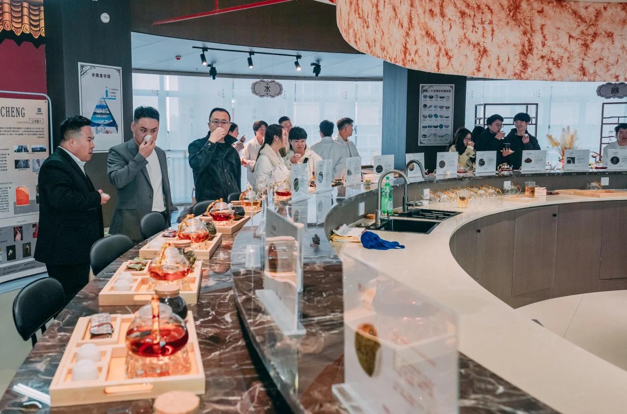 正式亮相！云经管翰文院·艺术文化产业学院揭牌成立 第 24 张