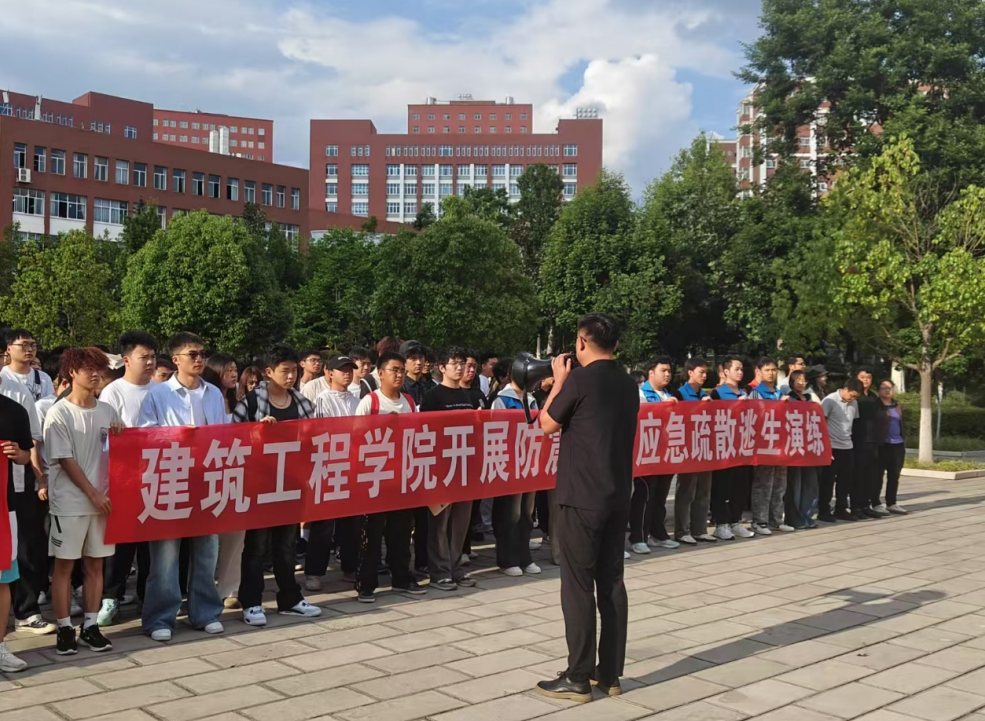 屏幕截图 2025-05-15 225945.png