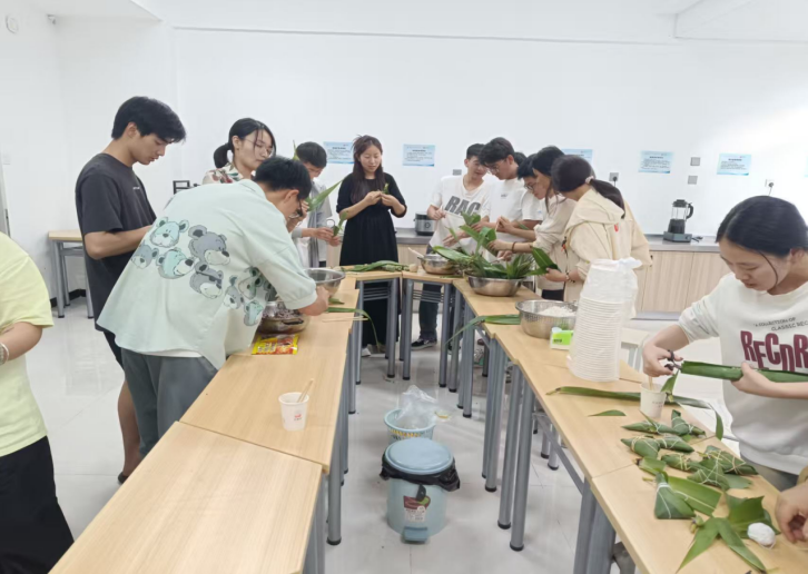 屏幕截图 2025-12-25 194002.png