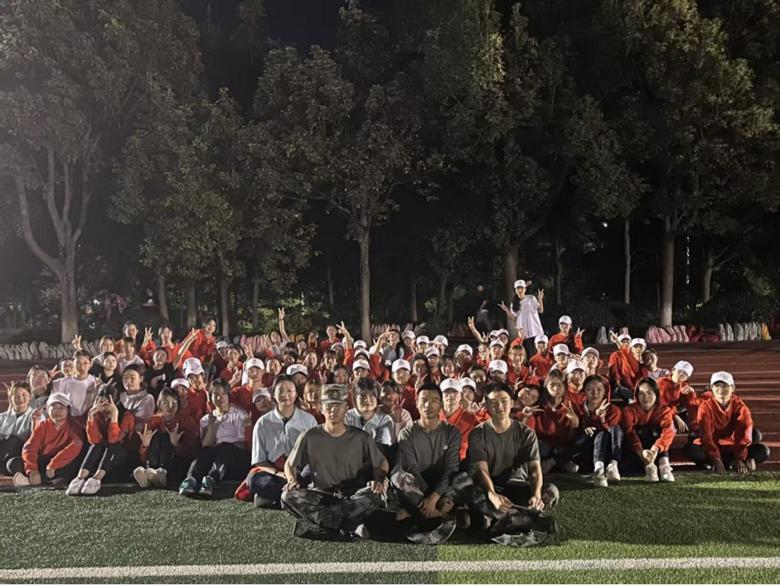 榜样班级说 | 星河共聚，笃学同行： 2024级会计（专升本特色）2班获评2024-2025学年校级优良学风先进班集体 第 3 张