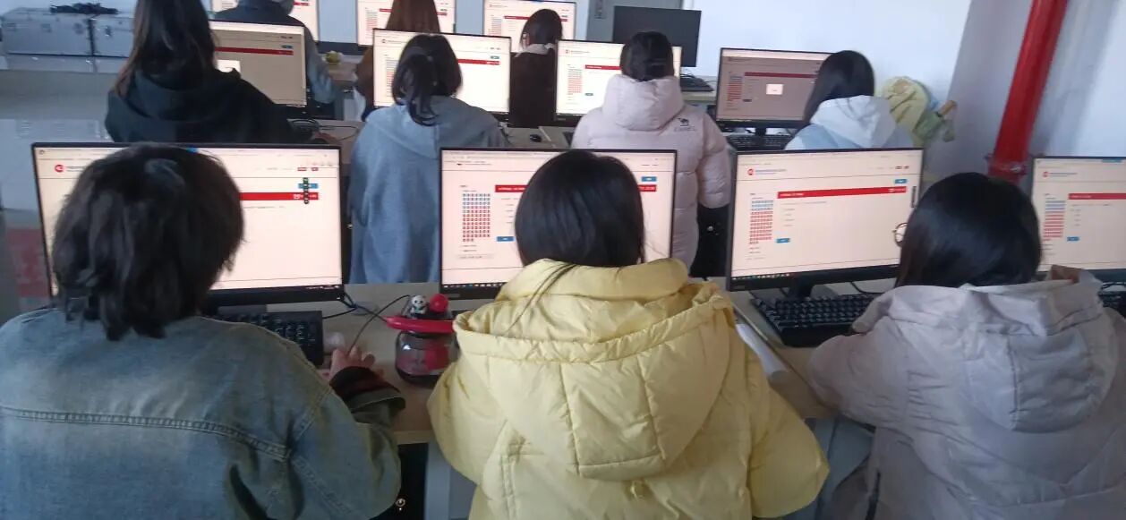 学院资讯 | 财经商贸学院成功组织2025年下半年外经贸单证专业培训考试 第 3 张 学院资讯 | 财经商贸学院成功组织2025年下半年外经贸单证专业培训考试 第 3 张