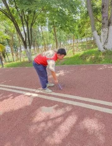 学院资讯 | 青年志愿者协会宁湖公园卫生清扫志愿服务活动圆满完成 第 2 张