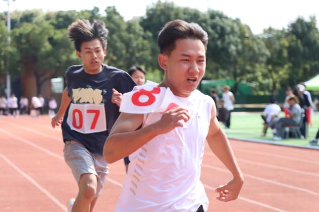 绿茵逐梦，医心启航 ——云南经济管理学院运动会开幕式暨首日赛事精彩速递 第 17 张